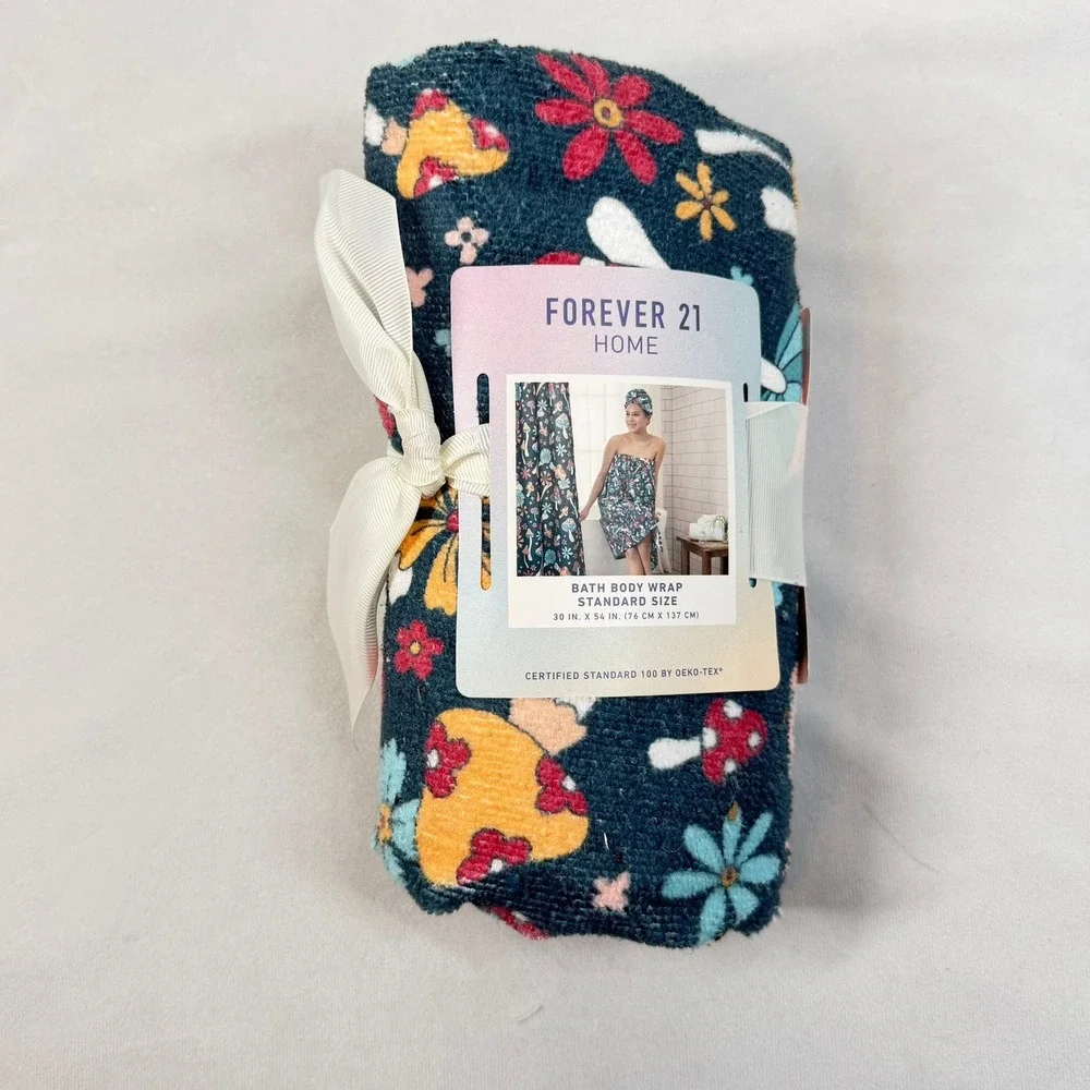 Forever 21 Home Mushroom Floral Bath Body Wrap Towel Teal Standard Size New